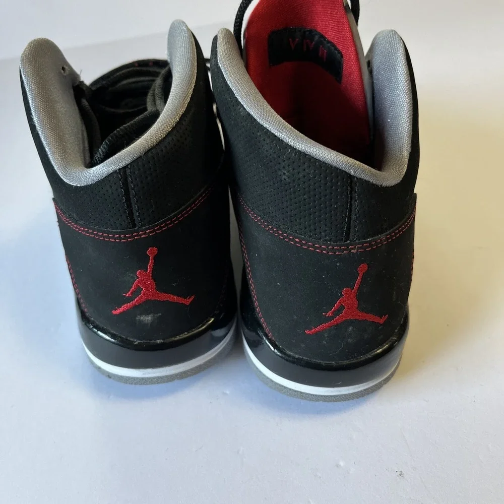Jordan V IV III Black Red Cement 602662 004 Kids shoes Sz 6.5Y Nike, EXCELLENT